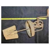 Vintage Dazey Butter Churn lid & paddle
