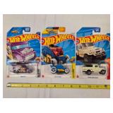 3 Hot Wheels models