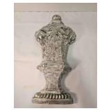 Deorative urn shaped Wall dï¿½cor