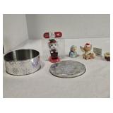 Christmas ornaments, tin can & solar cat