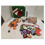 Holiday dï¿½cor items