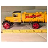 ERTL 1931 Pennzoil Hawkeye Tanker Coin Bank