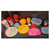 4 travel mugs, carousel, cookie cutter, Rubbermaid