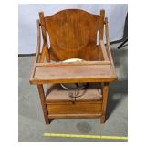 Toddler pottie chair w/tray that swings back
