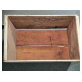 Wooden crate, 20"x12"x11"