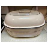 Vintage Regal Ware Dutch Oven