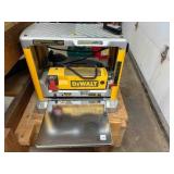 Dewalt DW734 Planer