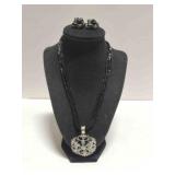Black 5 Strand Bead Necklace w/Rhinestone clip