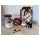 Gallon Vintage Jar w/snow & snowman, Christmas