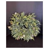 Plastic Evergreen Wreath w/Pinecones 17'