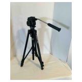 Photo Video Tri-pod ProMaster 4600-new in Box