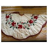Hand Quilted Machine Appliqued XMas Tree Skirt