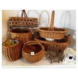 8 Wicker Baskets some Made in Poland, Birdhouse
