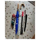 3 umbrellas & 3 long shoe horns