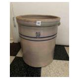 Crock 10 gallon? No other markings, no chips