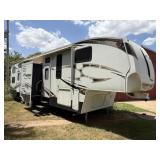 2009 Keystone Fuzion Touring Camper/Toy Hauler