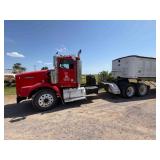 2005 Kenworth T800 Semi Truck