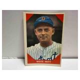 1960 #69 Waite Hoyte Baseball Greats Card