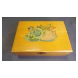 Vintage Wooden Lacquer Finish Trinket/Jewelry Box