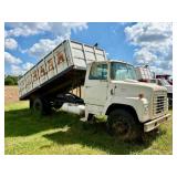 1970 - Ford LN600 2 Ton Wheat Truck