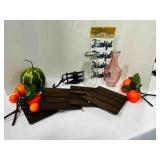 Wood picket Wall Dï¿½cor, faux fruit, Pink glass
