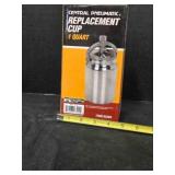 One quart siphon cup, connection threads 3/8"