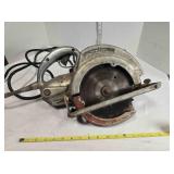 Vintage Fred W. Wappat circular saw & case