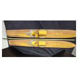 Rivera Jr. Skis, 4