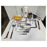 Kitchenware, thermos, enameled metal bowl