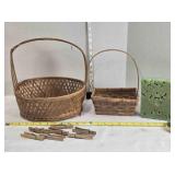 2 woven baskets, floral foam, wooden clothes pins