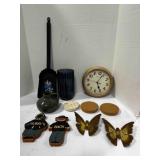 Amish Wood People, Clock, Glass Vass, pottery vase