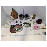 Salt & pepper, lipstick vanity, juicer, tray, cups