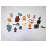 18 Lapel Pins - Turquoise - Pac Man - Tweety