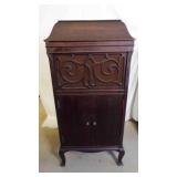 Antique Upright Victrola Phonograph Cabinet Player