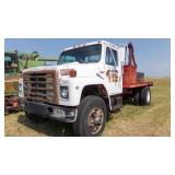 1981 INTERNATIONAL 1 1/2 TON TRUCK, DT 466