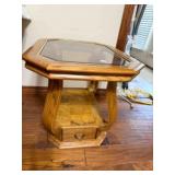 wood w/glass top lamp stand, 22' x27' x 21½' tall