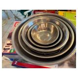 5-stainless mixing bowls and 1-strainer