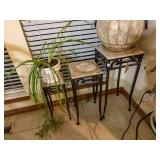 4-plant stands w/pots