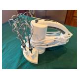 hand mixer w/attachments, paper towel