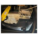 Craftsman 18' 42cc gas chain saw, pulls through
