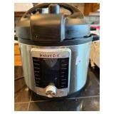 Instapot Ultra  pressure cooker, looks new