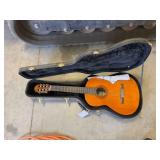 Yamaha C40 Acoustic Guitar w/case