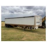 1994 Wilson Pacesetter Hopper Bottom Grain Trailer
