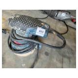 Bosch Sander- Powers on