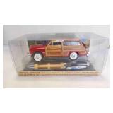 Yafa Pen '49 Ford Woody Wagon & Surfboard Model