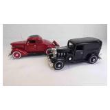 Die-Cast 1:32 Scale Model Deluxe Sedan & Coupe