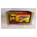 1999 ERTL Coco-Cola 1949 White Delivery Truck Bank