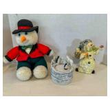 Dancing Penguins Music box plays Life is A Cabaret