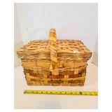 Rectangular wicker Basket w/ Lid Vintage, Picnic s