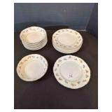 8 Dessert Plates, 8 Berry bowls, Radisson WS Georg